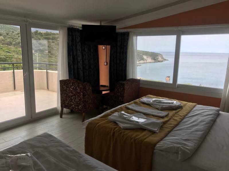 Tayfun Hotel Mordogan Bagian luar foto